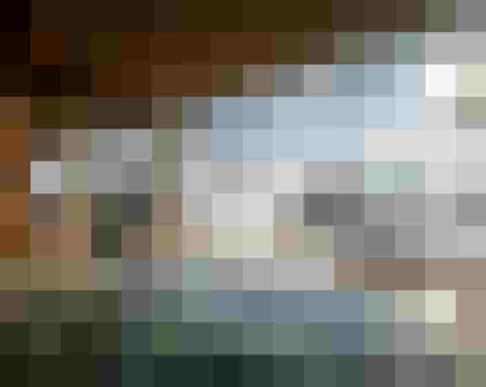 Außenpool mit Bergpanorama im Wellnesshotel im Salzburger Land im Winter