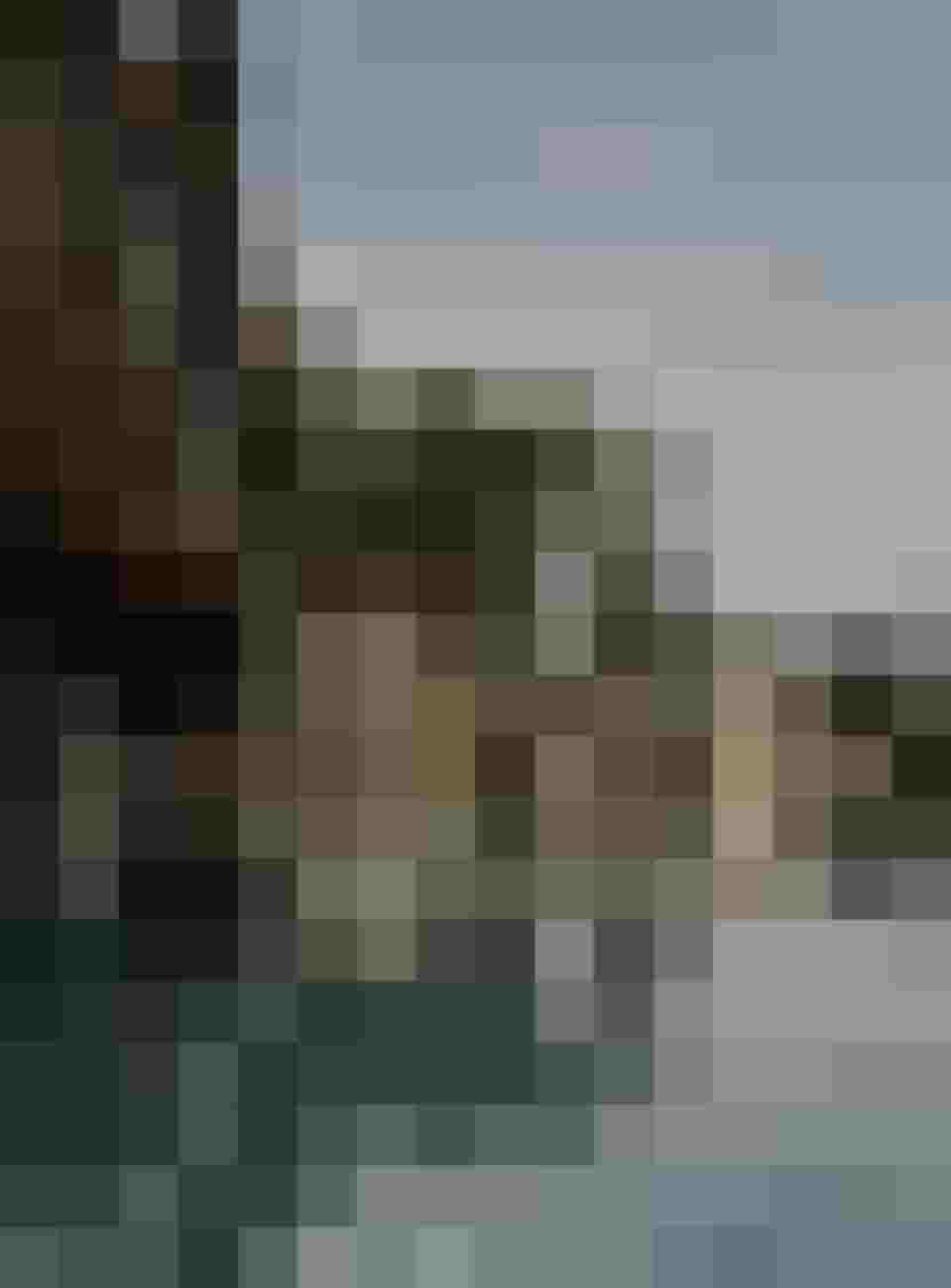 Panorama-Spa mit Innen- und Außenpool und Bergblick im Luxus-Wellnesshotel DAS.GOLDBERG