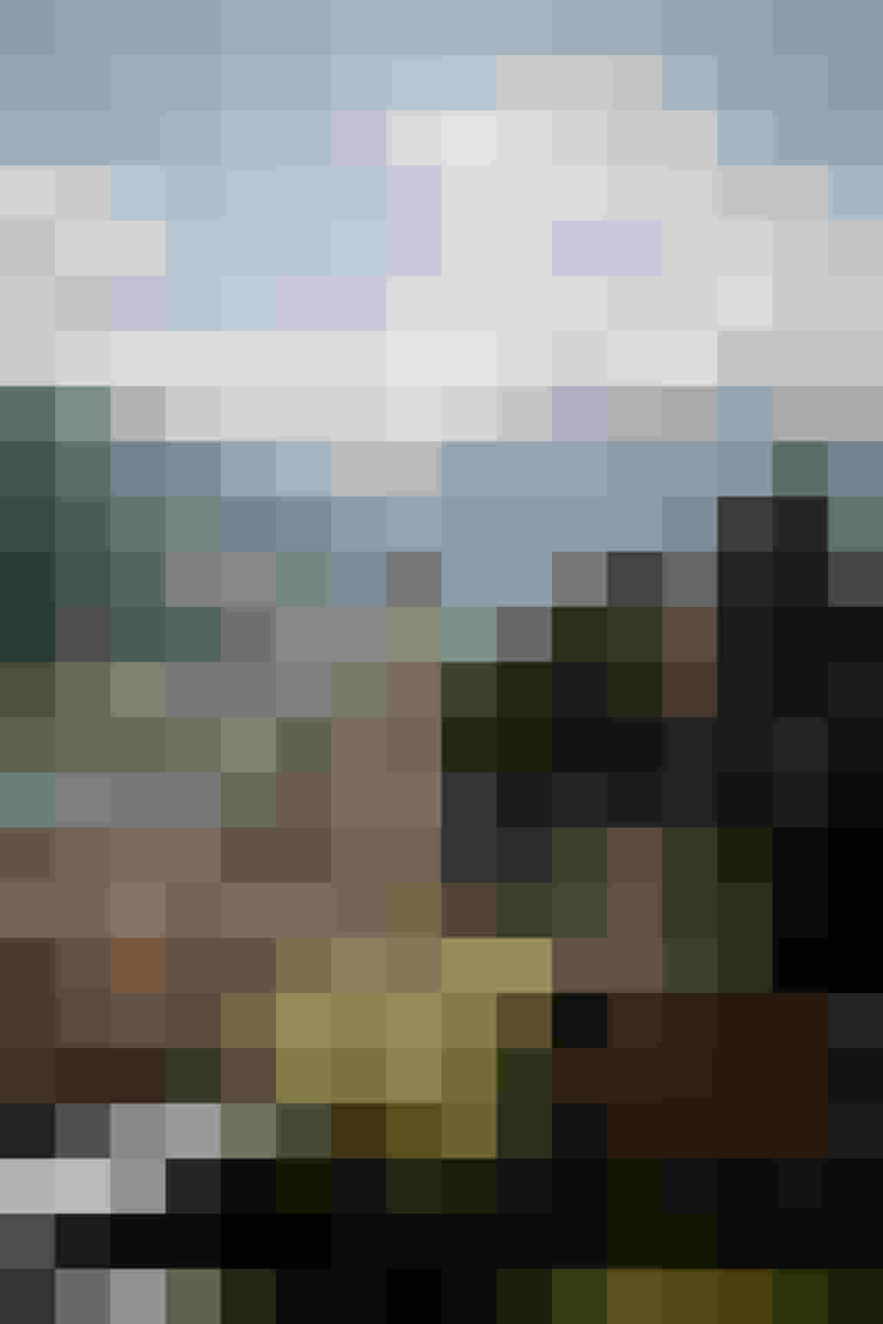 Panorama-Spa mit Innen- und Außenpool im Luxus-Wellnesshotel DAS.GOLDBERG hoch über dem Salzburger Land