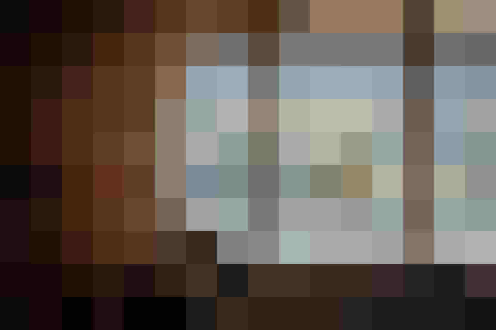 Panorama-Spa mit Innen- und Außenpool hoch über dem Tal im Luxus-Wellnesshotel DAS.GOLDBERG